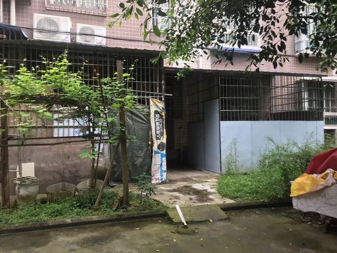 南充这个小区里面违章搭建越KAIYUN官网·开云来越多网友想