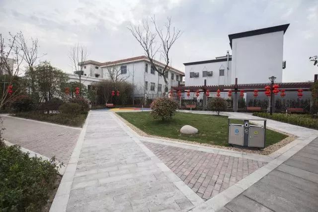 以前是老汽车站如今是休闲公园义蓬这座地标建筑在哪里?(图3) 以前是老汽车站如今是休闲公园义蓬这座地标建筑在哪里?(图3)