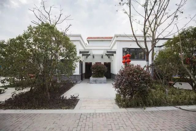 以前是老汽车站如今是休闲公园义蓬这座地标建筑在哪里?(图4) 以前是老汽车站如今是休闲公园义蓬这座地标建筑在哪里?(图4)