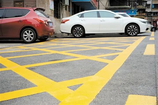 kaiyun粤J车主注意！江门开放式老旧小区实行交通改造停车