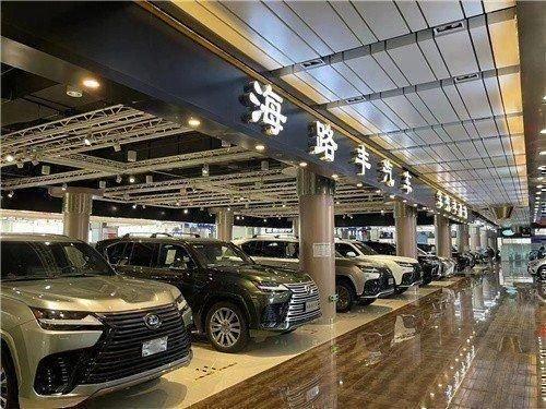 kaiyun中国官方网站进口奔驰SL43 AMG敞蓬跑车颜色丰富可选售价(图4)