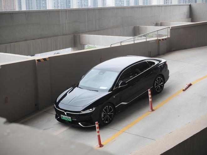 kaiyun中国官方网站岚图追光PHEV深度试驾:老板位很诱人驾驶动态有惊喜(图21) kaiyun中国官方网站岚图追光PHEV深度试驾:老板位很诱人驾驶动态有惊喜(图21)