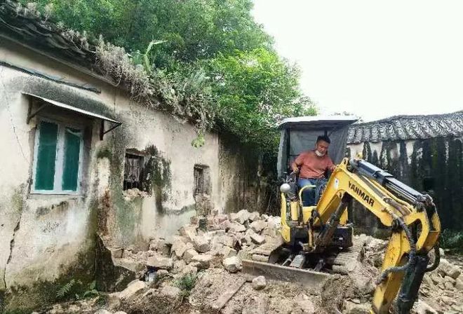 kaiyun【聚焦“百千万工程”】潮安区全域风貌整治提升8月24日各镇场工作动态(图5) kaiyun【聚焦“百千万工程”】潮安区全域风貌整治提升8月24日各镇场工作动态(图5)