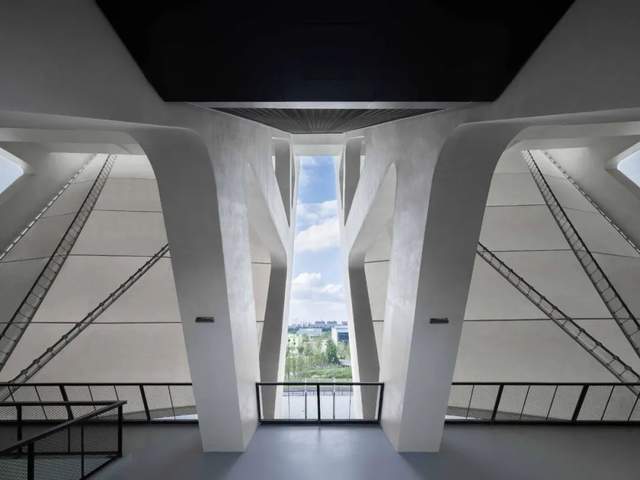 开云新地标亮相!苏州首座专业足球场——昆山奥体中心(图5) 开云新地标亮相!苏州首座专业足球场——昆山奥体中心(图5)