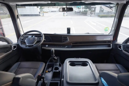 高性能、高舒适工程车领域的王者福田瑞沃大金刚ES5 Pro(图5)