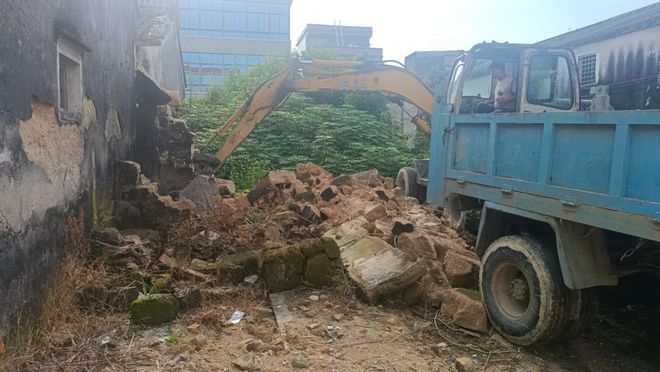 【聚焦“百千万工程”】潮安区全域风貌整治提升9月15日各镇场工作动态(图26) 【聚焦“百千万工程”】潮安区全域风貌整治提升9月15日各镇场工作动态(图26)