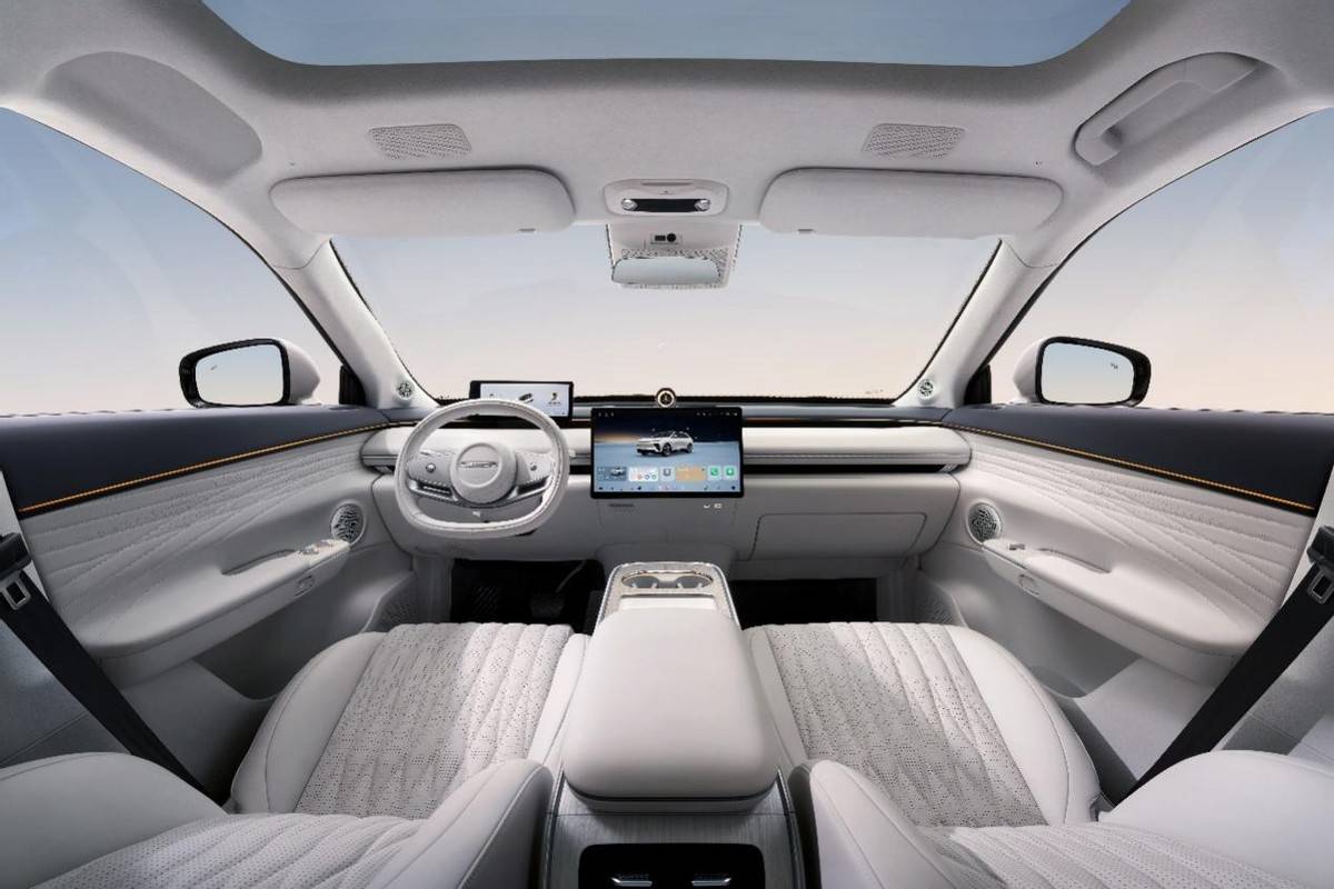 1728万起2025款星纪元正式上市安心省心又舒心(图4) 1728万起2025款星纪元正式上市安心省心又舒心(图4)