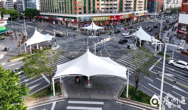 可抗12级台风！泉州市区首个交通岛遮阳棚安装完成