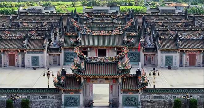 汕头估价超1亿豪宅“英之园”被拆!当地:最初处置方式是没收但当事人不配合(图5) 汕头估价超1亿豪宅“英之园”被拆!当地:最初处置方式是没收但当事人不配合(图5)